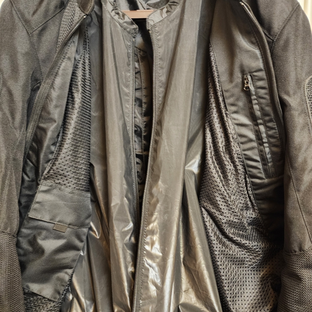 Black Performance Jacket for Men - image 14